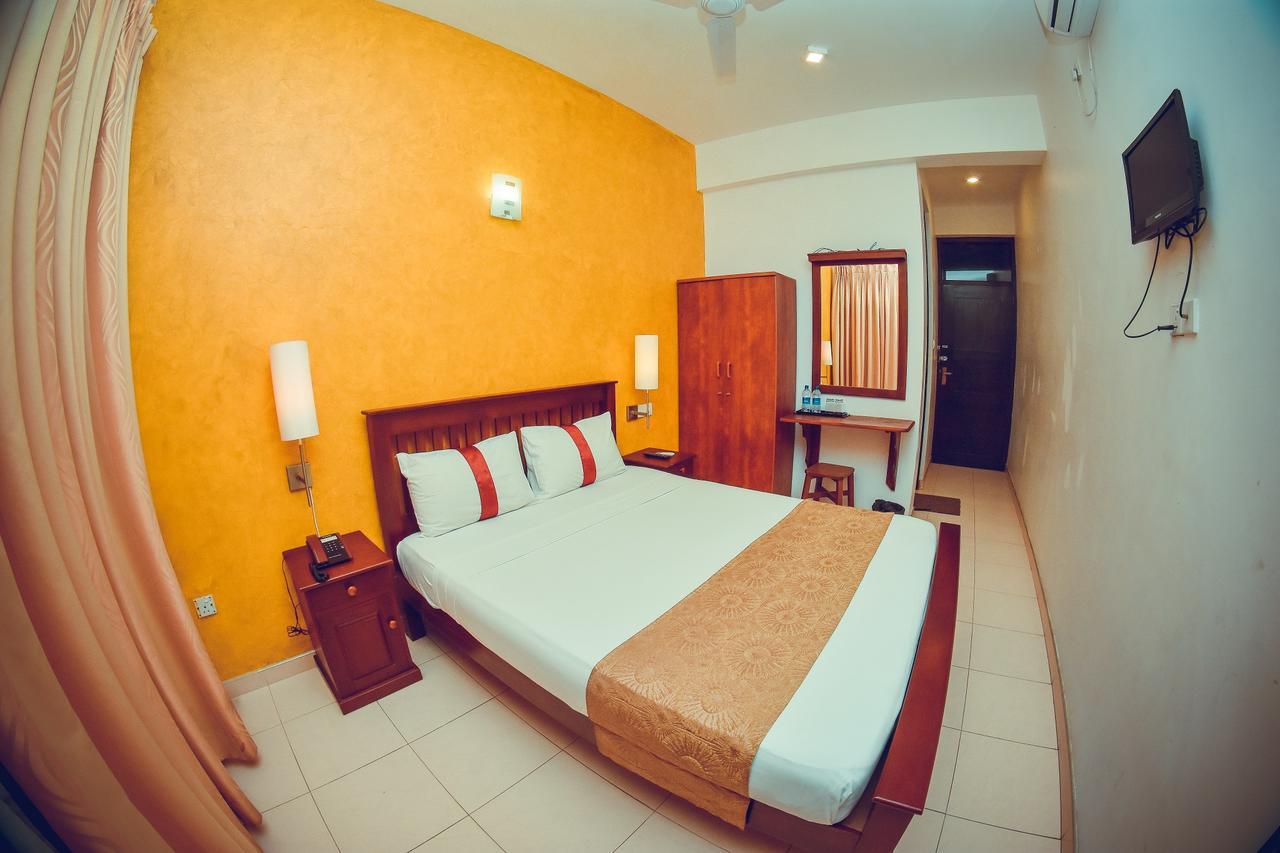Zendara Hotel Negombo Luaran gambar