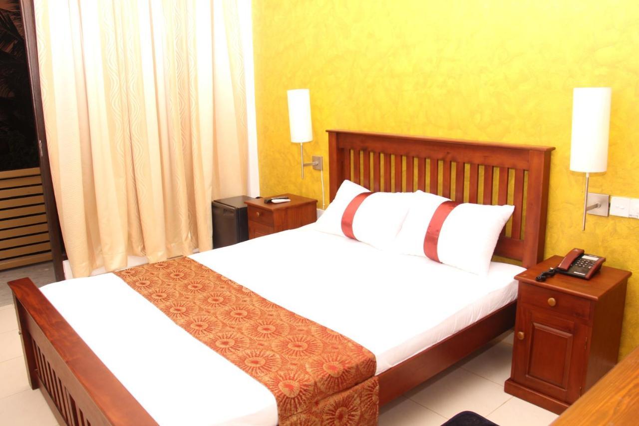 Zendara Hotel Negombo Luaran gambar